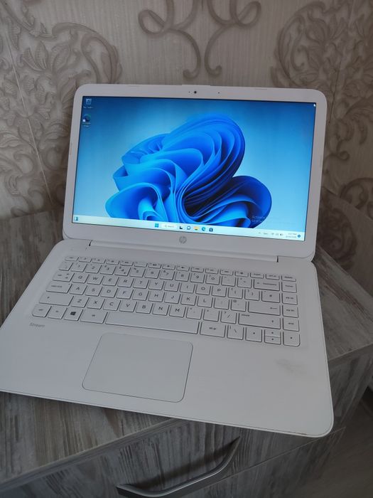 HP Stream Laptop 14-ax0XX