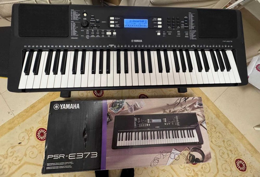 Yamaha PSR E373  Pian Digital - Orga  62 clape FullBox+stativ
