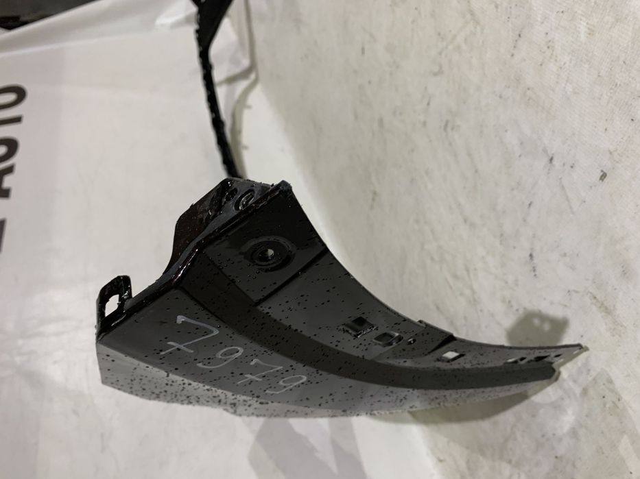 Bara fata Audi Q8, 2018, 2019, 2020, 2021, 2022, cod origine OE 4M8807437.