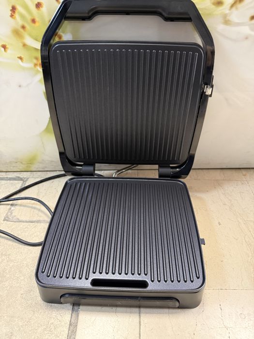 Уред за приготвяне на панини и грил Tefal Inicio