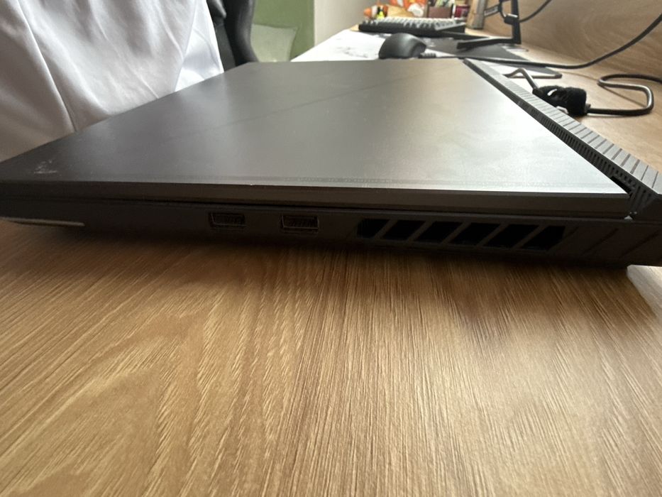 Ноутбук ROD STRIX G16