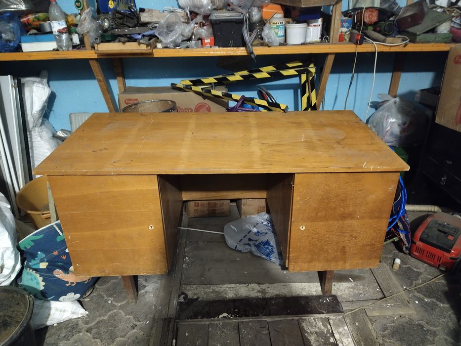 Письменный рабочий стол