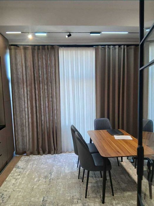 Ориентир: Гидромедцентр, фин. институт, метро Минор  Площадь: 83;