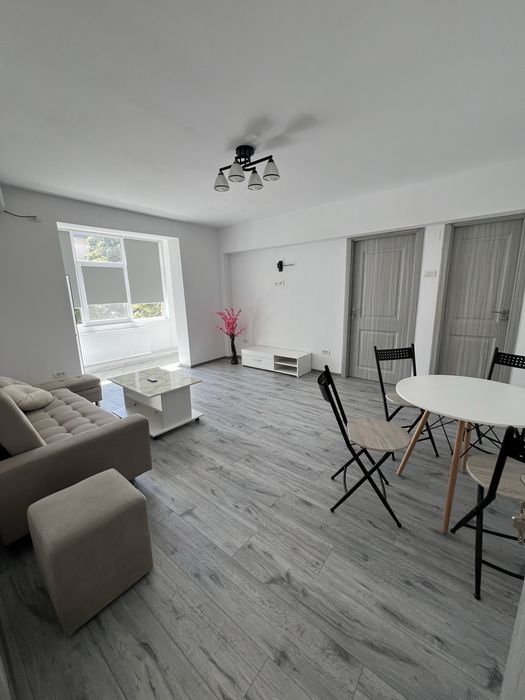 Vand apartament 2 camere ultracentral
