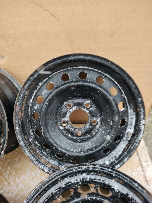 Vând Set Jante Aliaj 5x114,3 R16 Dacia Duster și Set Tabla 5x114,3 R16