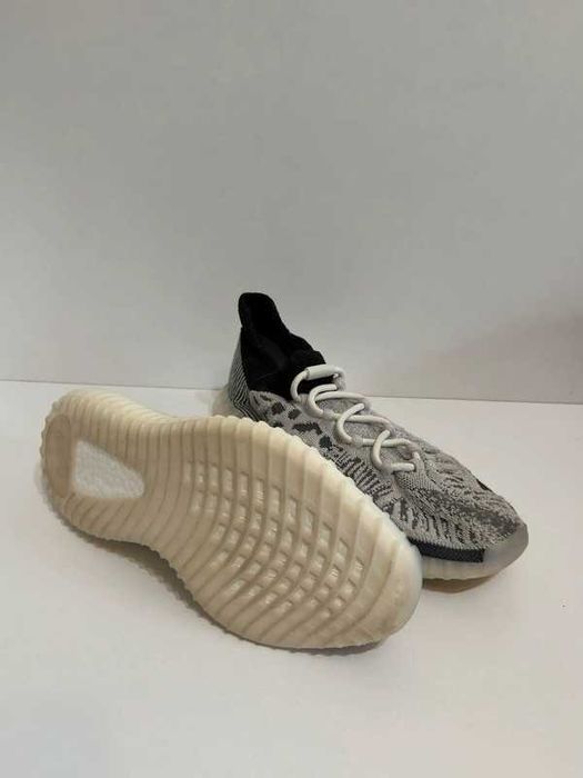 Adidas Yeezy 350 CMPCT “Panda”