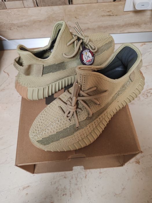 Yeezy Boost 350 V2