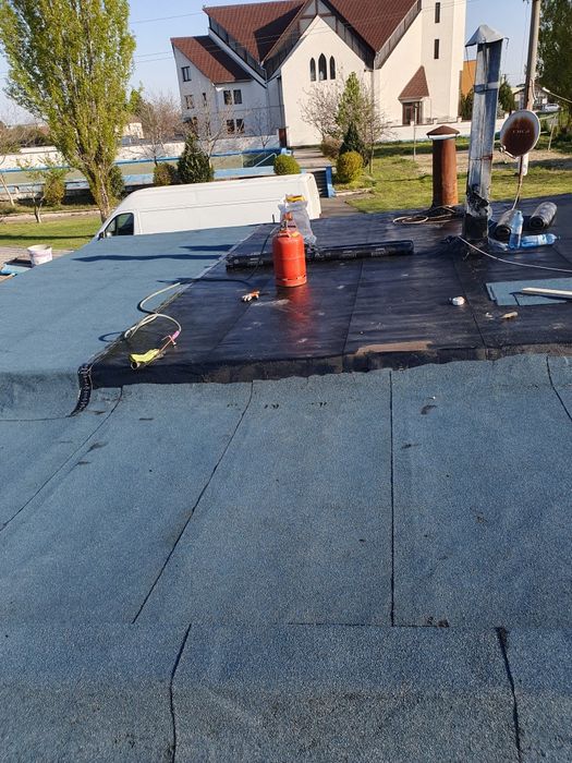 Execut izolati hidro-izolati