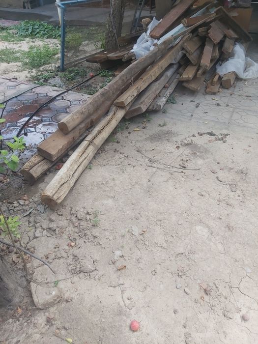 Tòsin va taxtalar