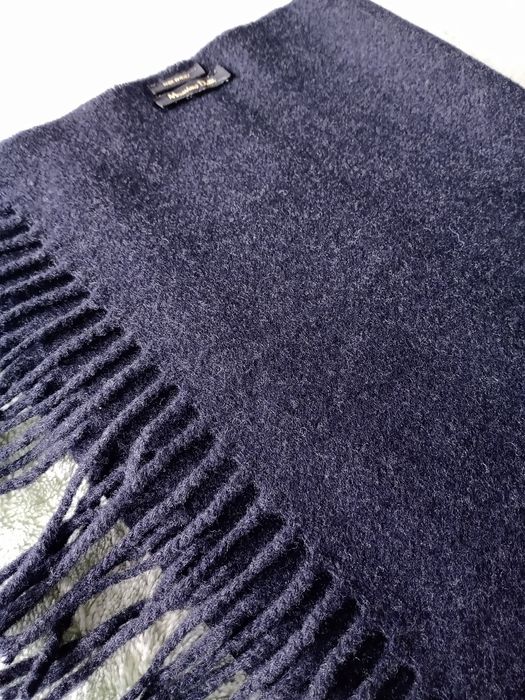 Fular nou, calitate-Massimo Dutti.