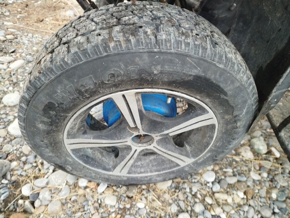 Kivadratsikl sotiladi