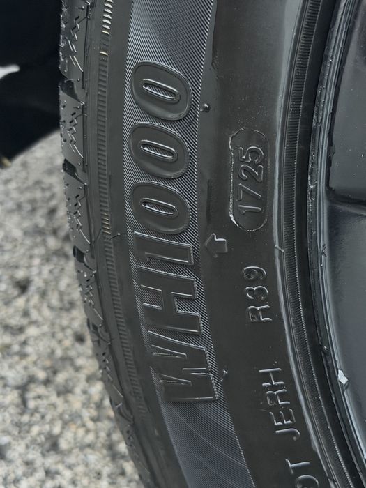 17ки Джанти с нови зимни гуми 17 цола джанти БМВ Е60/Е61 225/50/17