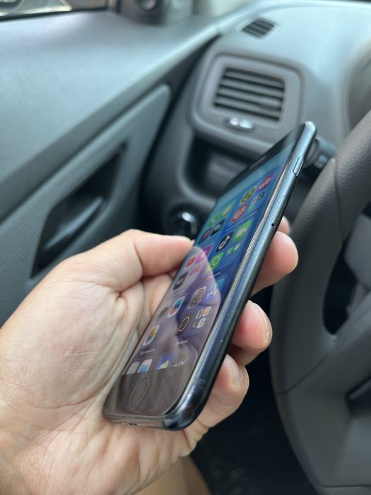 Iphone se 2020 64 gb