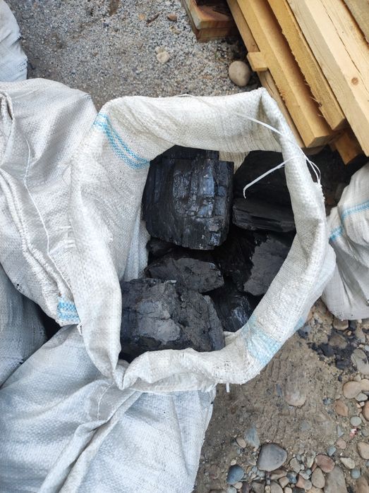 Уголь, дрова в мешках для печей
