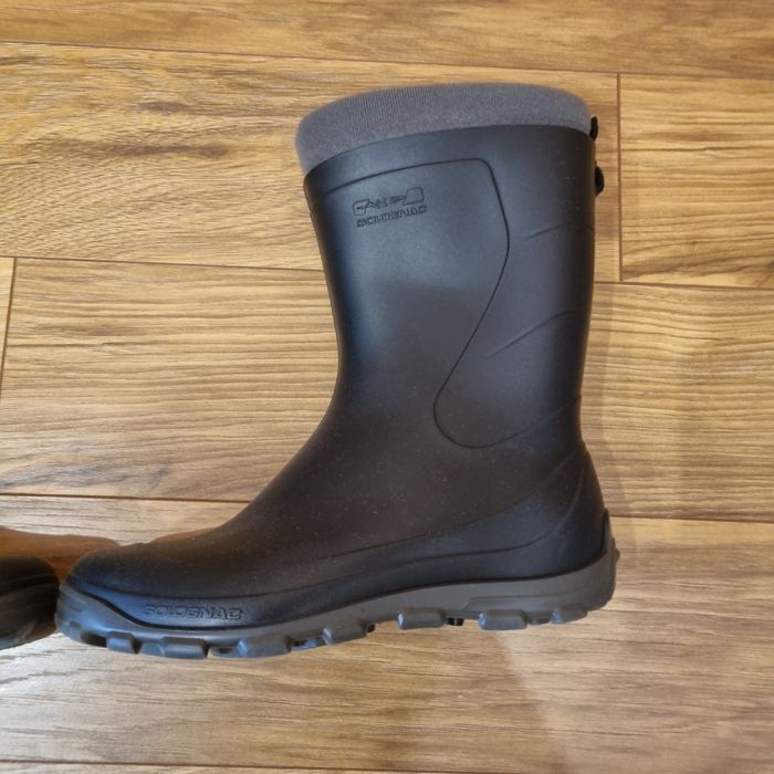 Продавам дамски гумени ботуши Декатлон