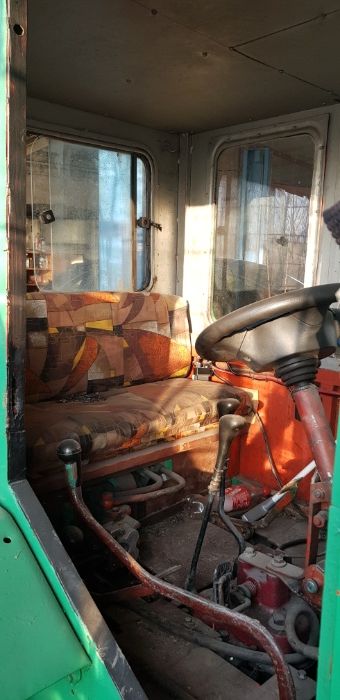 Трактор DT 20 с кабина,гребло,лебетка до 3т. имам и за части