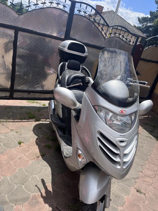 Vând scuter Kymco Dink 150