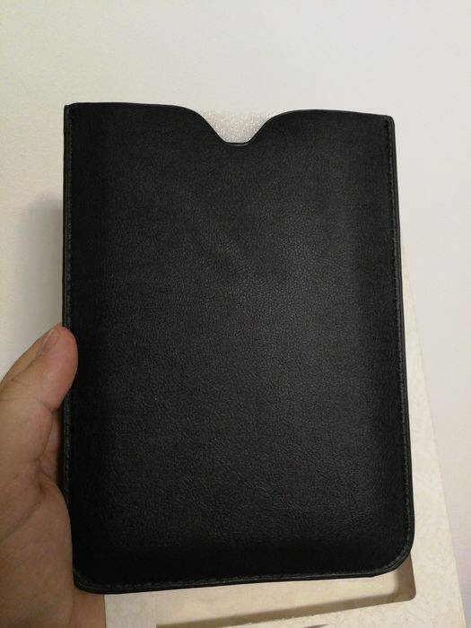 Husa universala tableta E-Boda Revo R93G noua Piele neagra, nu jucarie