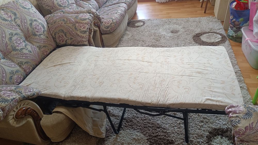 Продам мягкий уголок