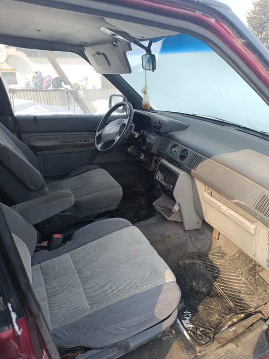 Продам Мазду МПВ бензин