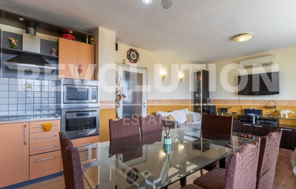 Дава се под наем Тристаен апартамент в Пловдив, Кършияка - 90 кв.м за 450 € - Снимка #2