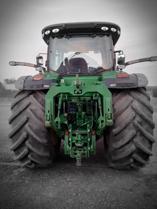 Продаётся трактор  John Deere 8360R