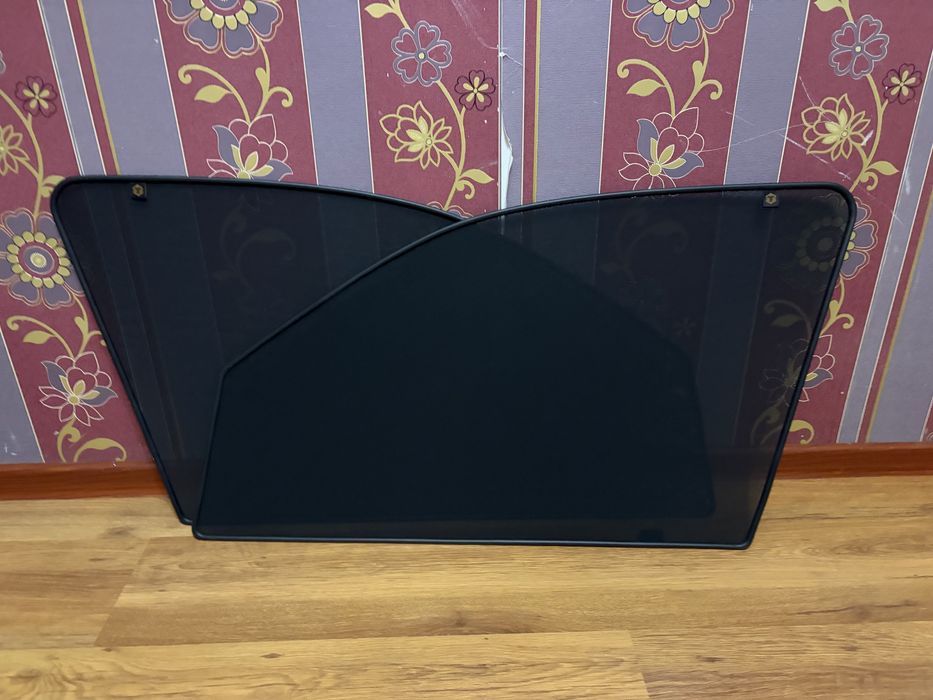 Продам передние шторки Мерседес МЛ, w163