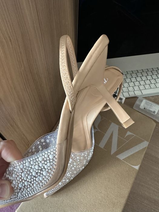 Вечерние босоножки