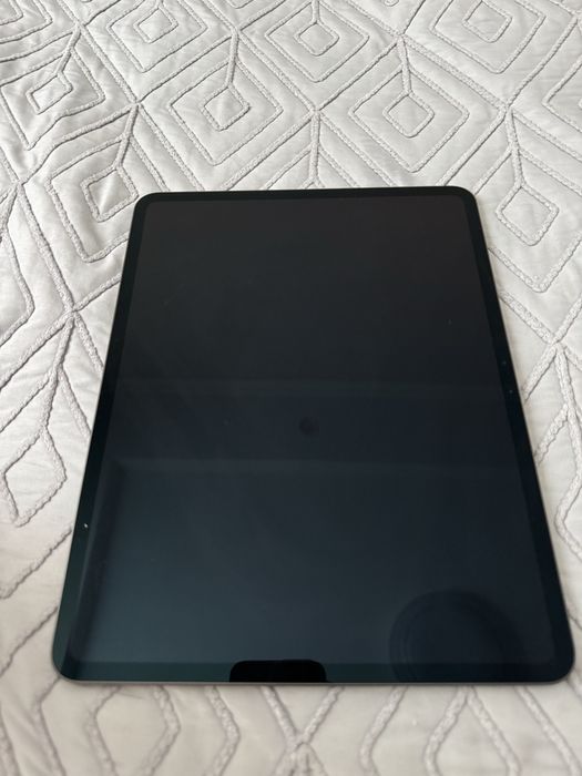 Продам iPad Pro 13 M4