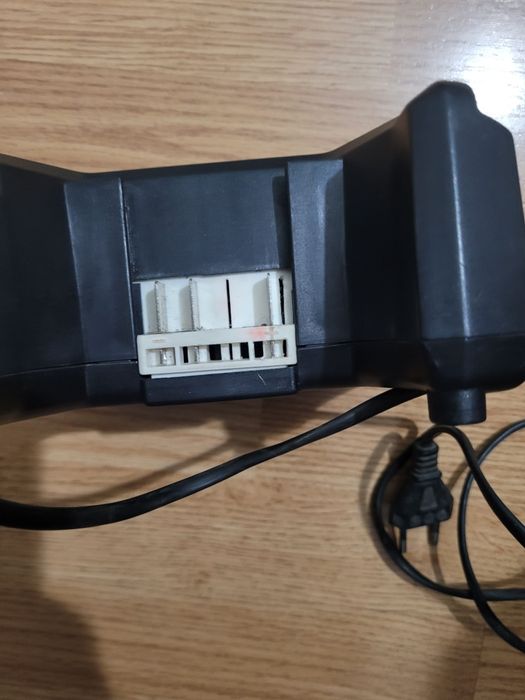 Incarcator  ladegerat 3a 25l de 30 v