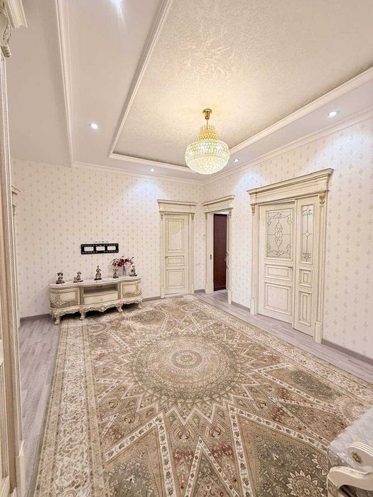 Продаётся 3х ком на ул Нурафшон Ривериа