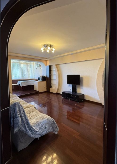 Юнусабадский район, массив Ц-6 Этаж: 4 из 4 Площадь: 60 м²