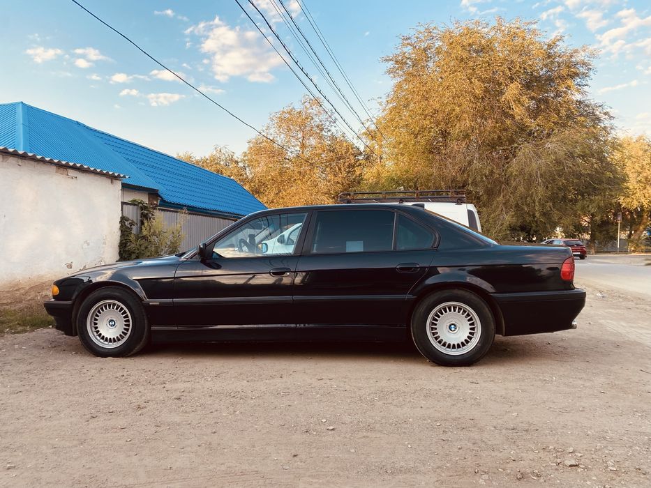 Продам Бмв е38 1995