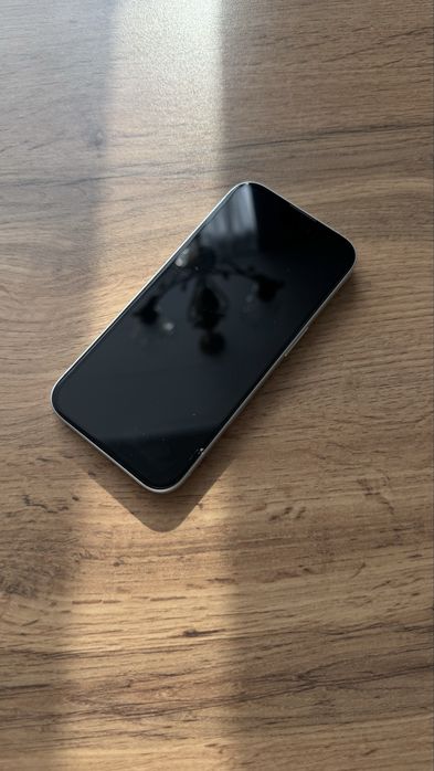 Iphome 16  258 гб