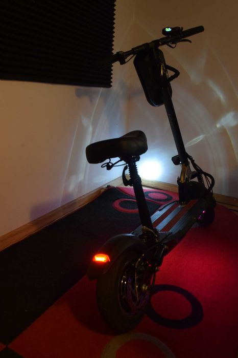 Trotineta Electrica JRH 48v10Ah Usor Negociabil, CITITI DESCRIEREA!!