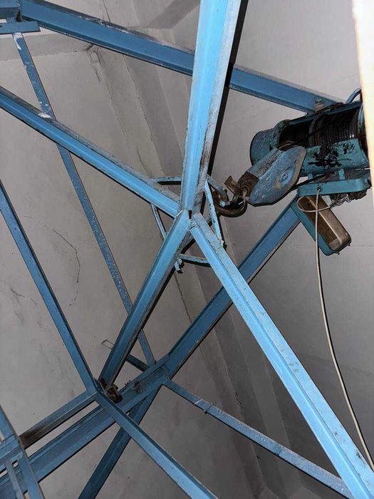 Сдается в аренду складское помещение.(2)этажа.