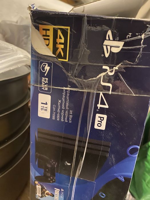 Продам Ps4 pro 1 Tb