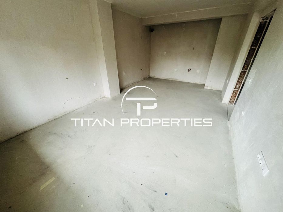 Продава се Тристаен апартамент в Бургас, Славейков - 101 кв.м за 2278 €/кв.м - Снимка #1