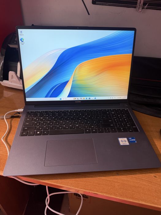 Ноутбук Huawei 512 ssd