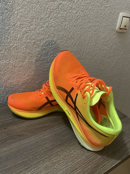 Маратонки Asics FFturbo