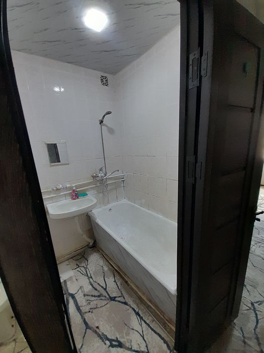 Ijaraga kvartira  Buxoro Chevar fatxobod narx kelishiladi 14