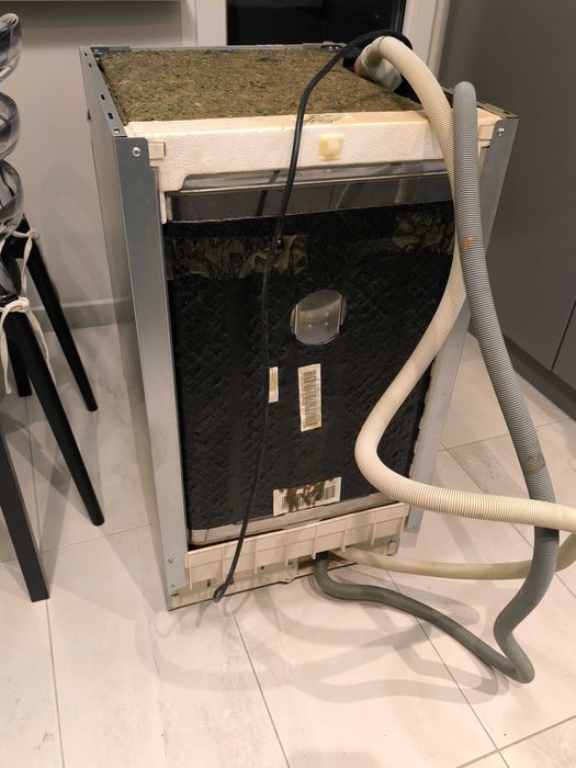 Съдомиялна Whirlpool