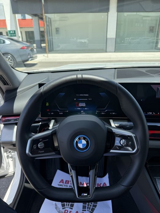 Bmw i5 35L 2024-Yil 15.700 yurgan +dop option 360kamera Harman Kardon