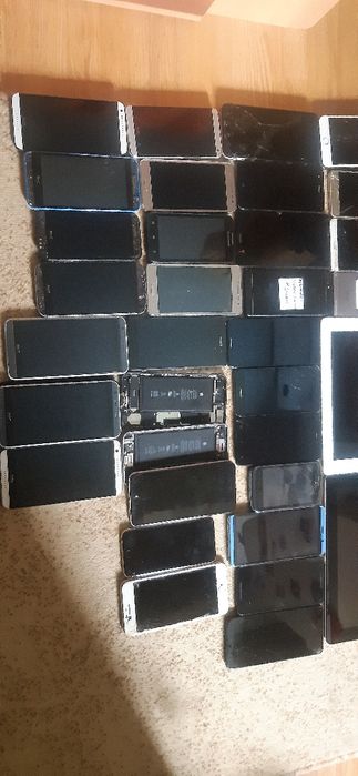 Lot tablete si telefoane 250 lei toate