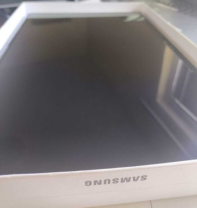 Продавам Samsung Galaxy Tab S9 Ultra 5G | 12GB RAM | 512GB | Graphite + Подарък чанта