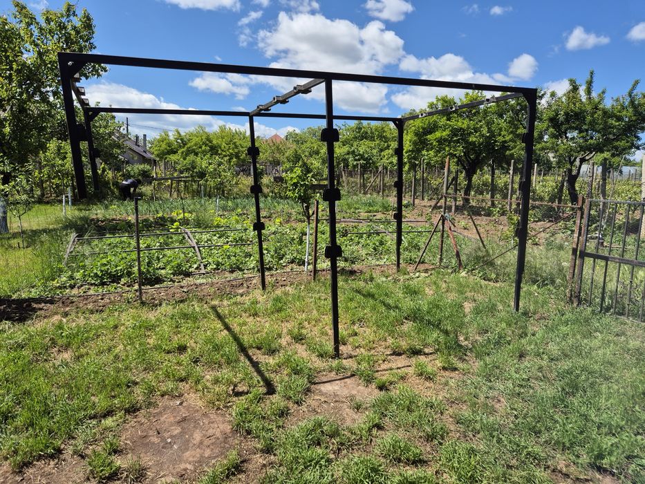 Coviltir auto dimensiuni 4 m x2,19 lățime și 2,20 înălțime