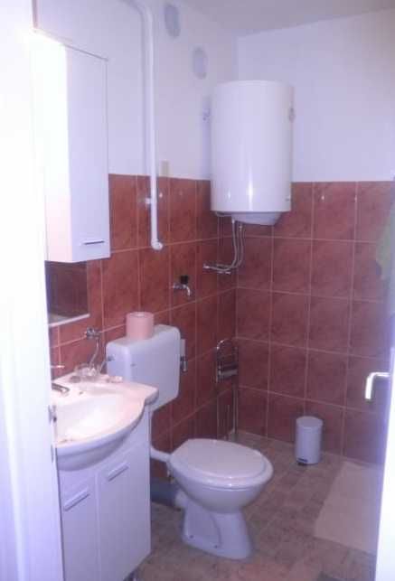 Дава се под наем Едностаен апартамент в Пловдив, Каменица 2 - 40 кв.м за 173.4 € - Снимка #5