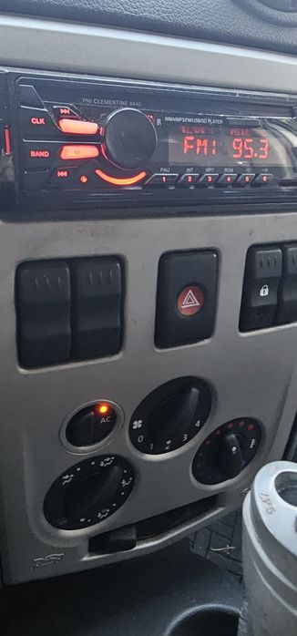 Vând  Dacia Logan Van 1.6