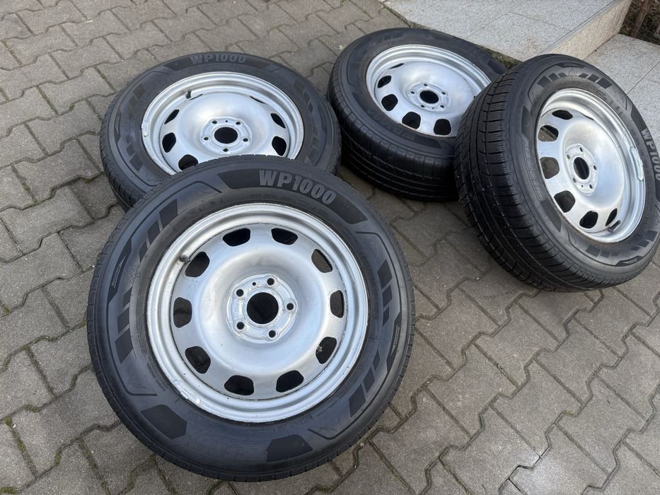 Anvelope M & S  cu jante Dacia Duster