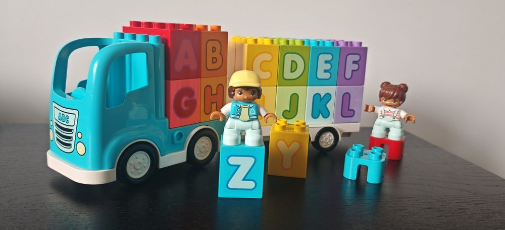Lego Duplo 10915 - Camionul cu litere